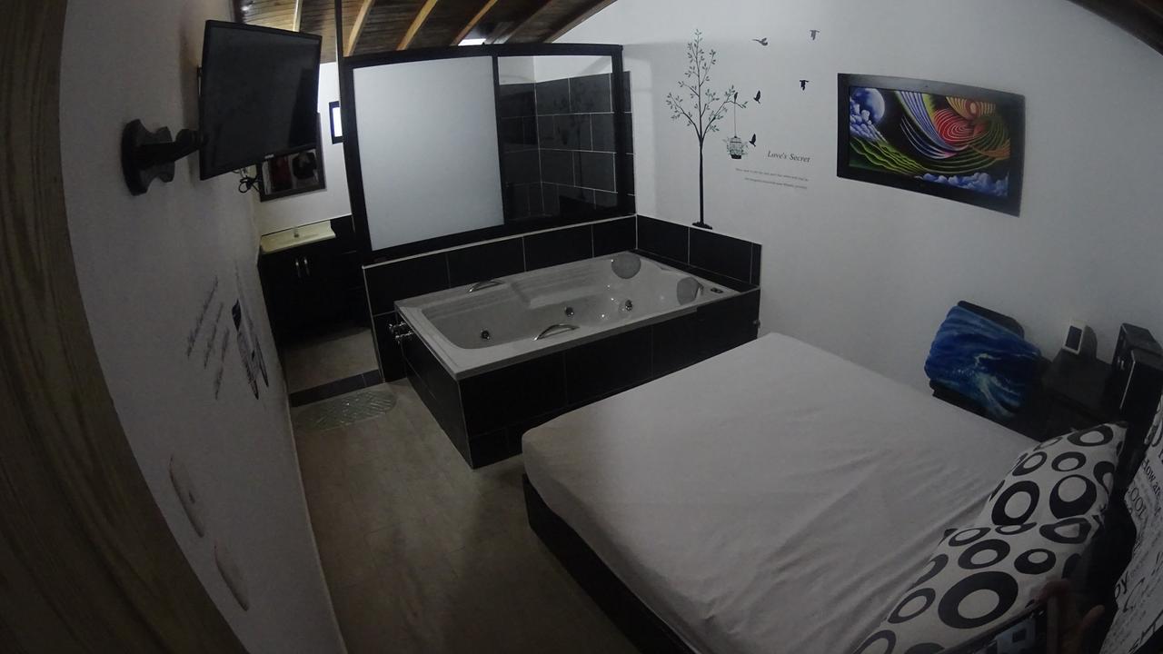 Hotel El Turista Ріонегро Екстер'єр фото